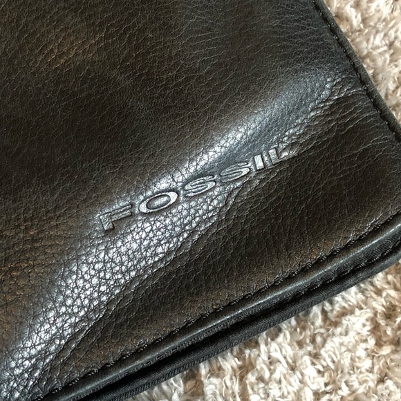 Vintage Fossil leather crossbody/shoulder bag - Picture 3 of 7